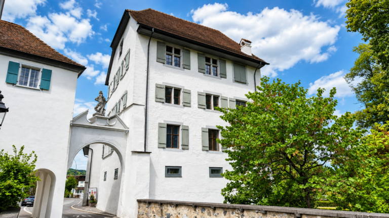 Der Sankturbanhof in Sursee – einst Amtshaus der Zisterzienserabtei St. Urban und heute Museum im Herzen der historischen Altstadt.